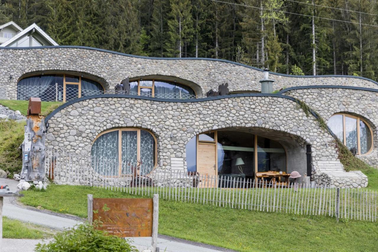 Erdhaeuser Und Apartments Mit Seeblick Und Alleinlage Weissensee Exterior photo